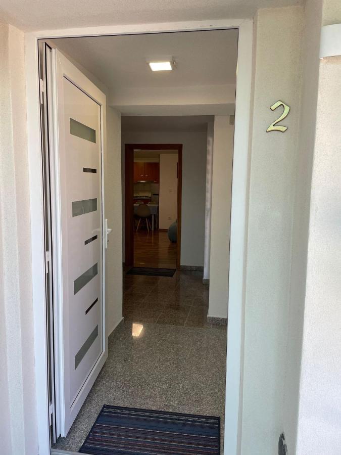 Apartmani Rozi อูมัค ภายนอก รูปภาพ