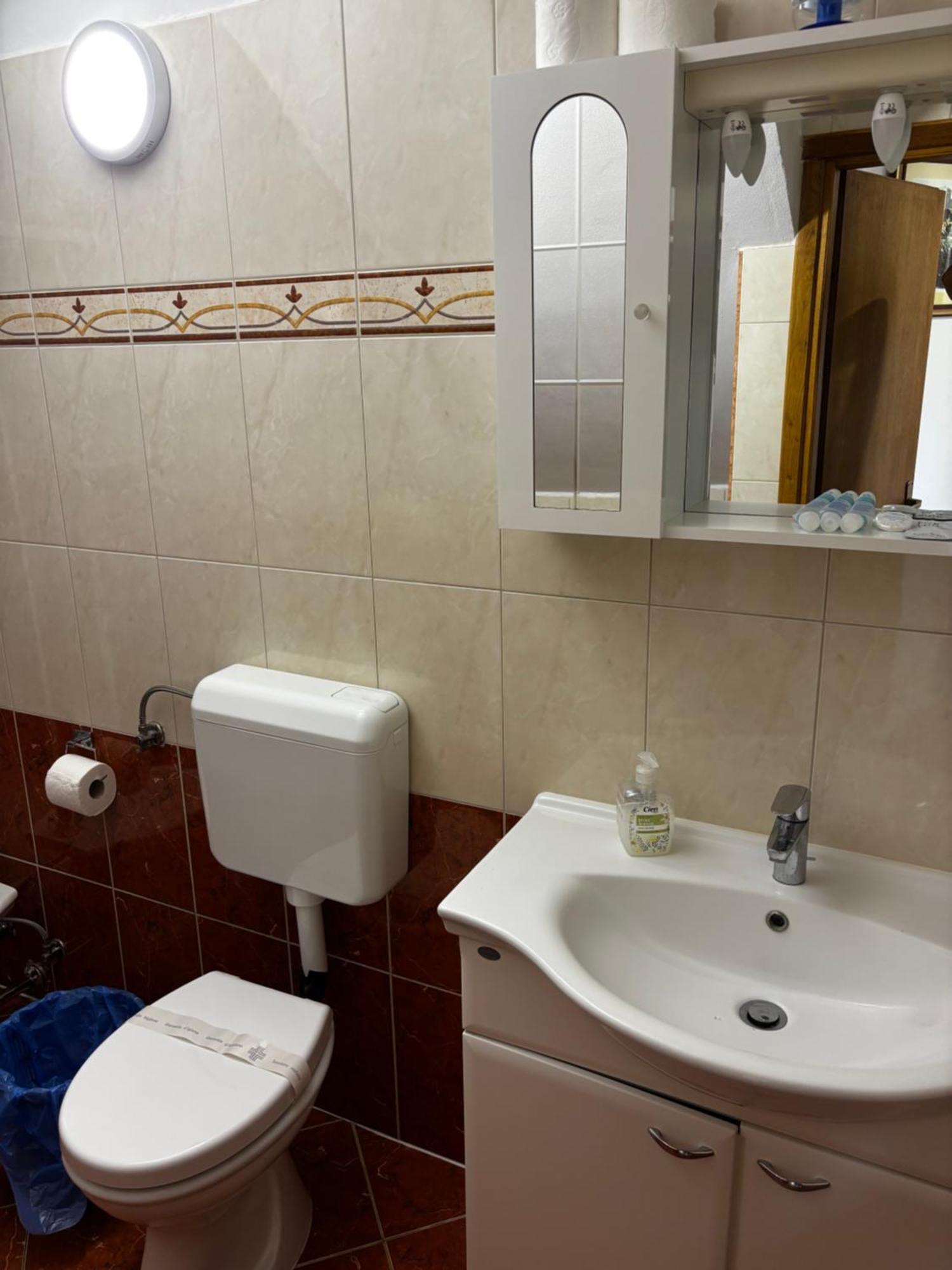 Apartmani Rozi อูมัค ภายนอก รูปภาพ