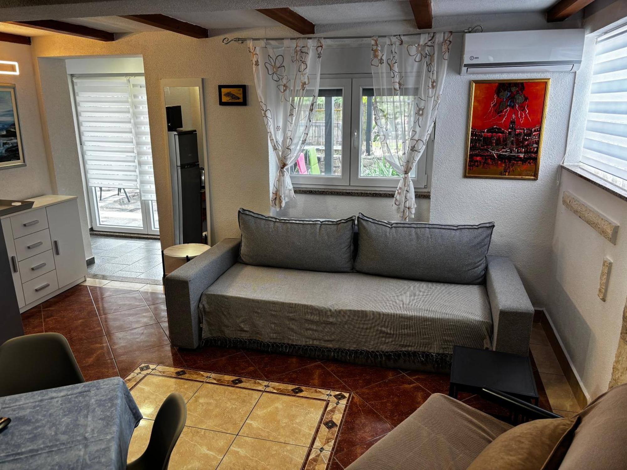 Apartmani Rozi อูมัค ภายนอก รูปภาพ