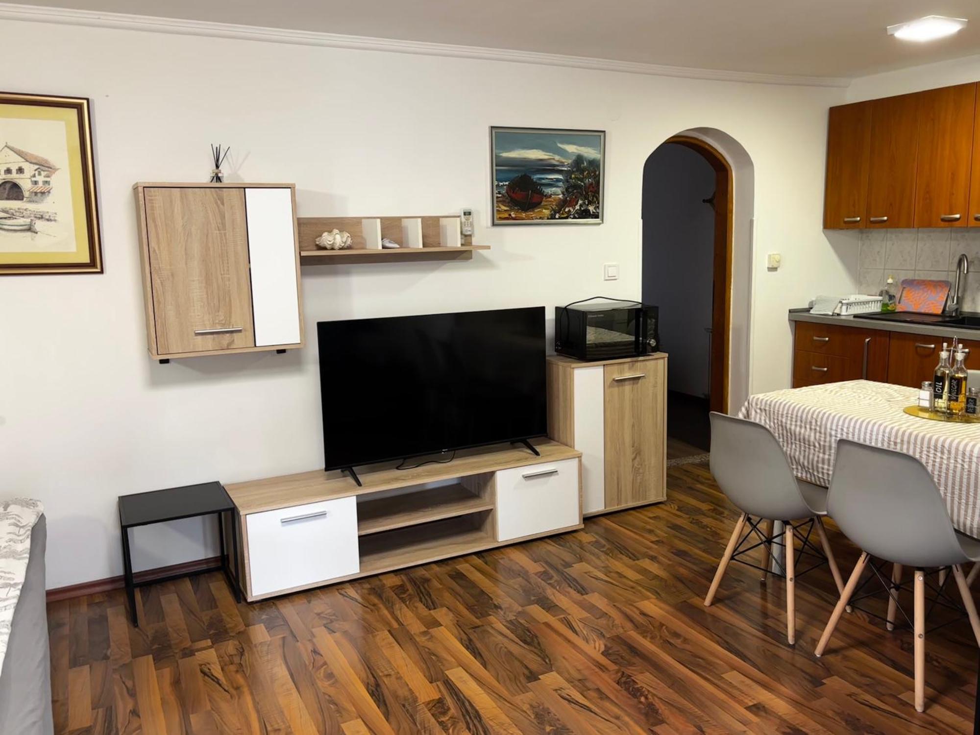 Apartmani Rozi อูมัค ภายนอก รูปภาพ