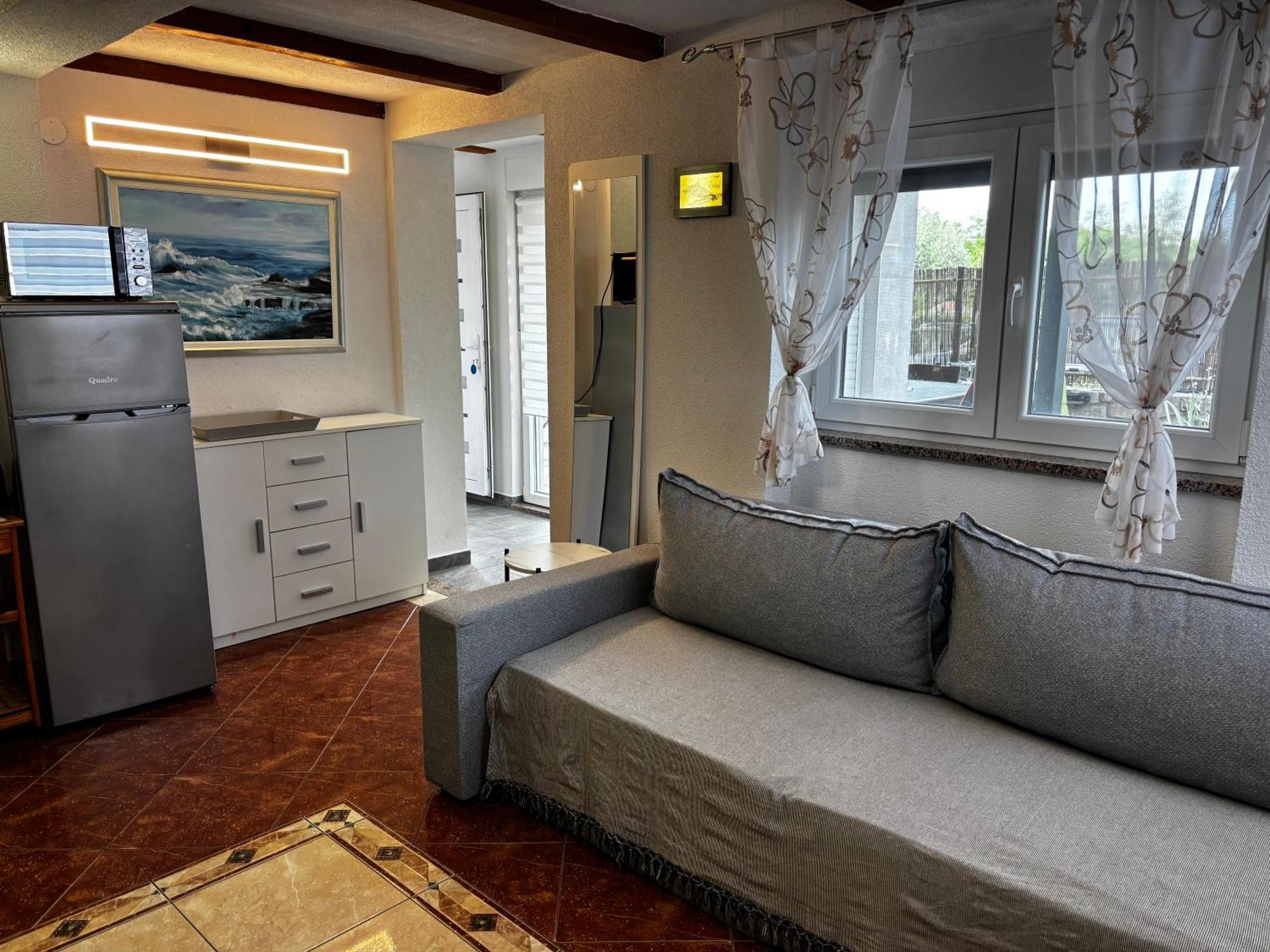 Apartmani Rozi อูมัค ภายนอก รูปภาพ