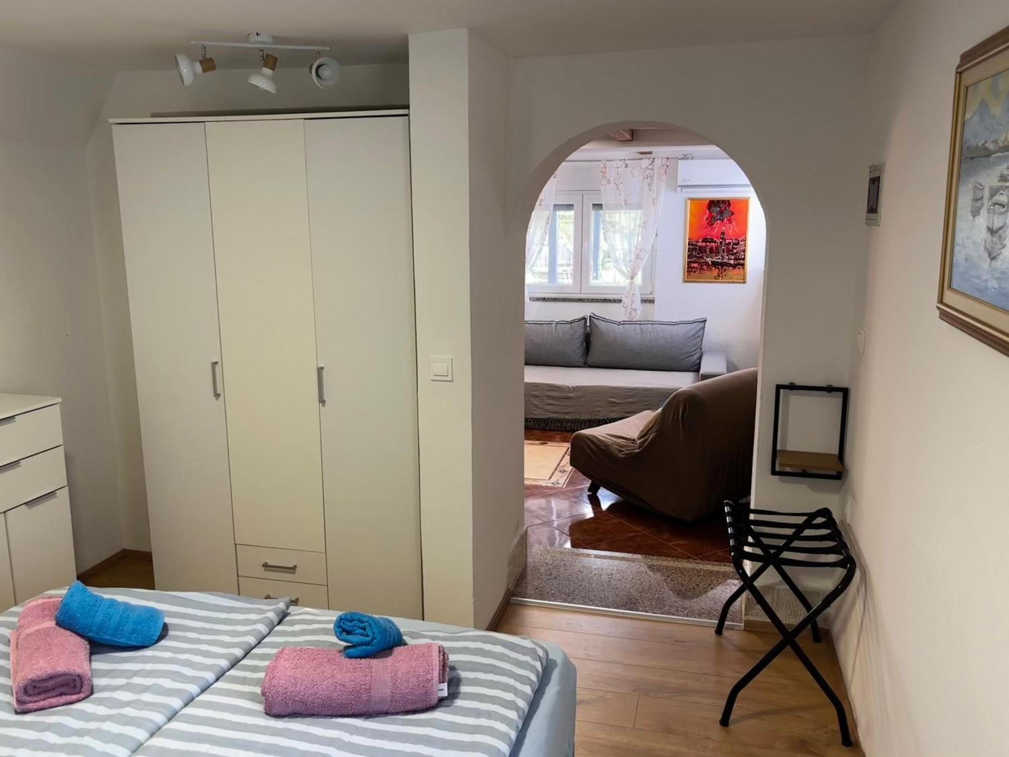 Apartmani Rozi อูมัค ภายนอก รูปภาพ