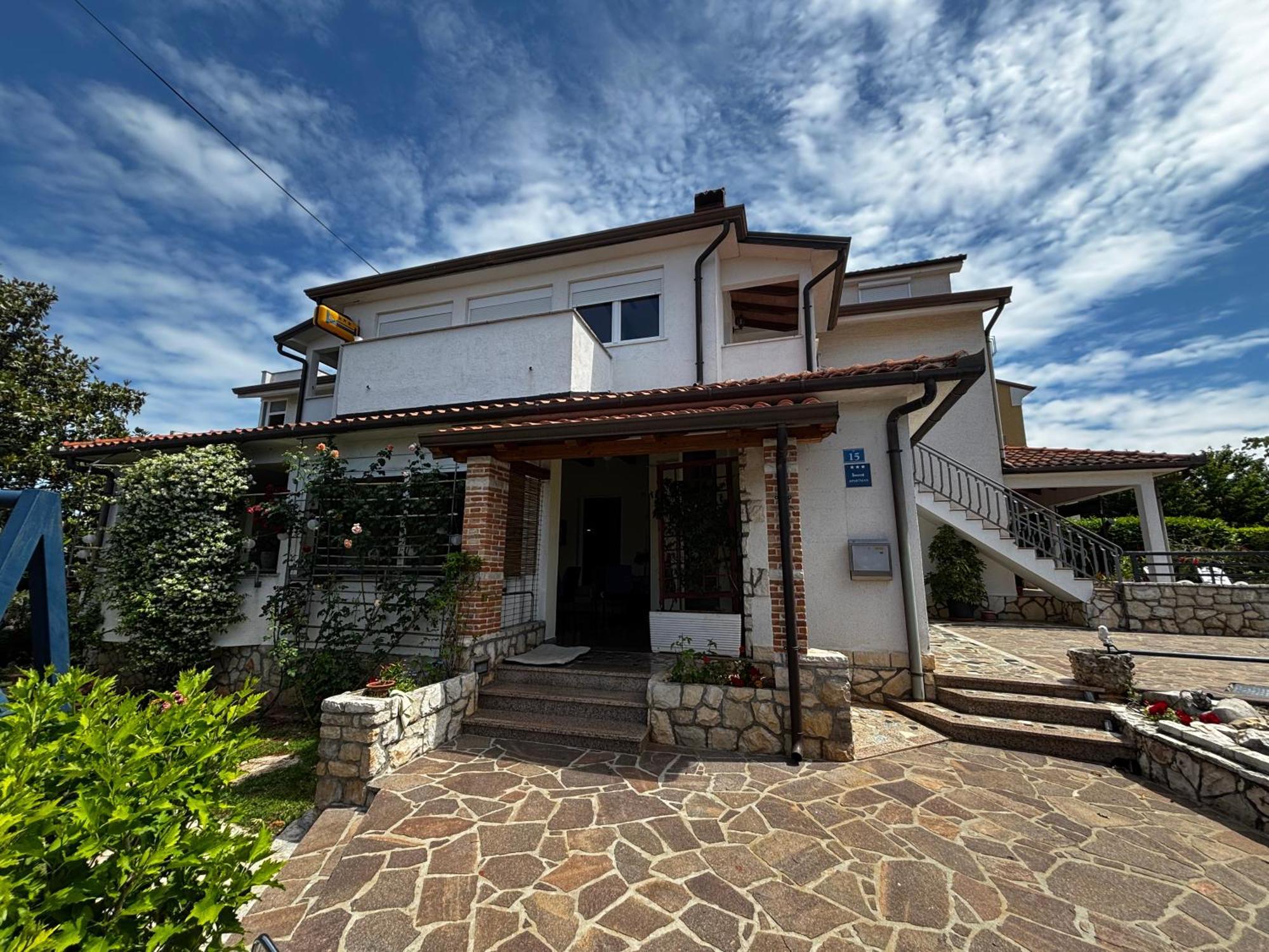 Apartmani Rozi อูมัค ภายนอก รูปภาพ