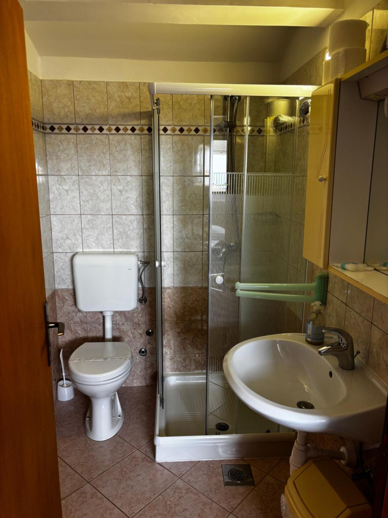 Apartmani Rozi อูมัค ภายนอก รูปภาพ